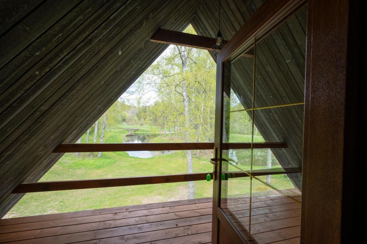 Brivdienu Maja Vejini Straupe Luaran gambar